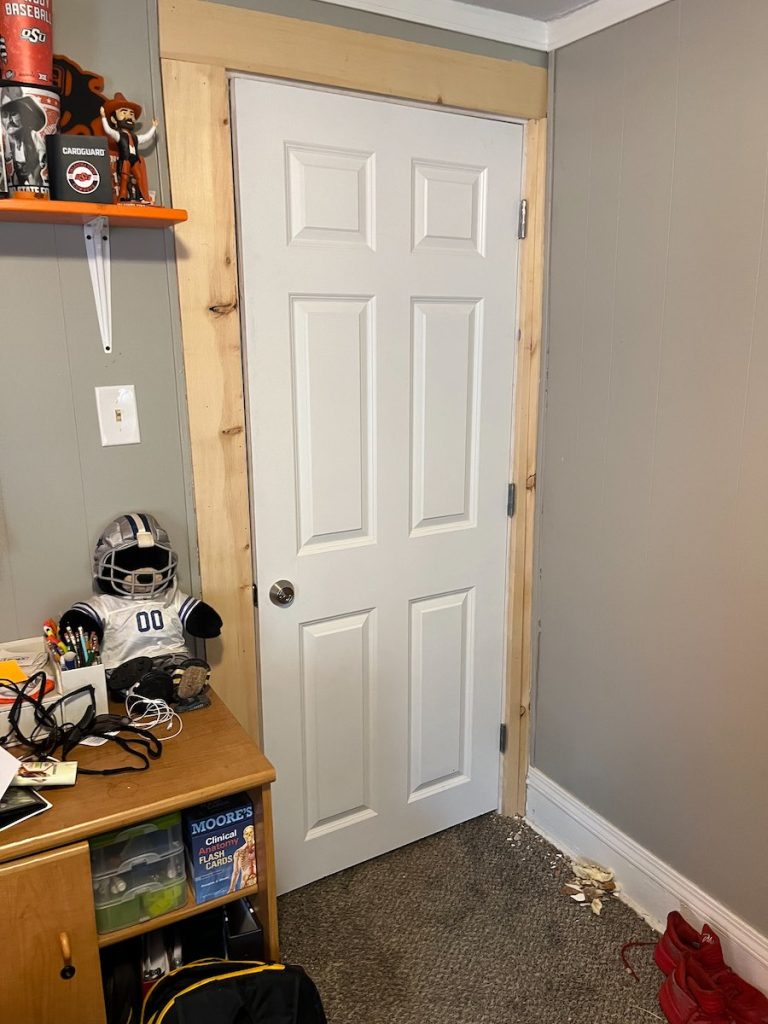 Picture of a door in a bedroom